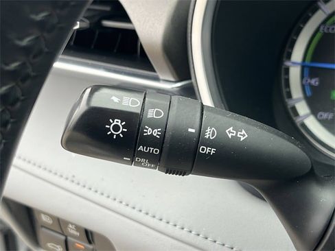 Used 2022 Toyota Highlander Limited image 24