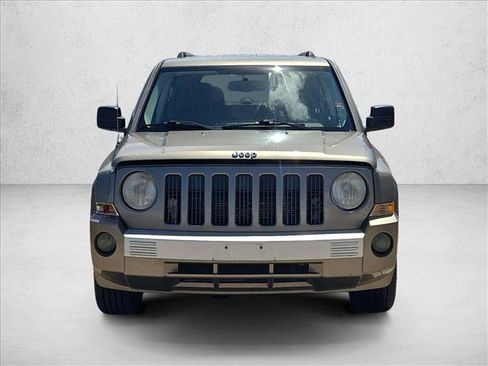 Used 2008 Jeep Patriot Limited FWD image 2