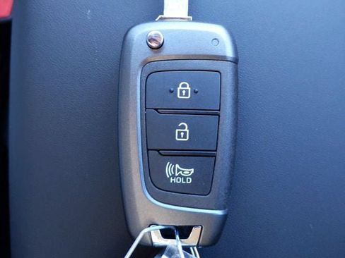 Used 2021 Hyundai Venue SEL FWD image 24