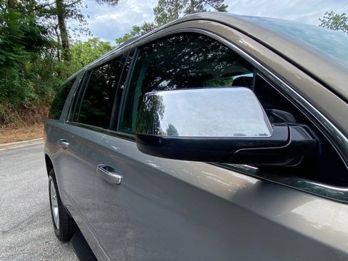 Used 2017 Chevrolet Suburban Premier RWD image 67