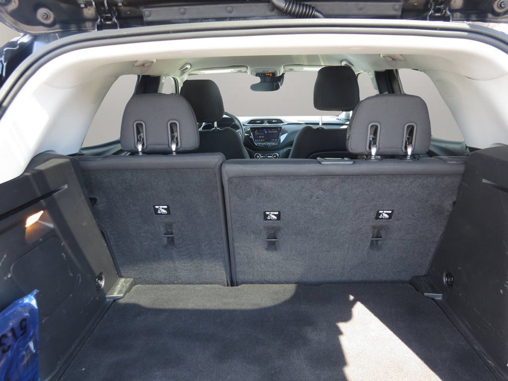 Certified 2023 Chevrolet TrailBlazer LT w/ Convenience Package FWD image 25