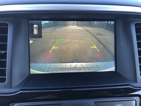 Used 2020 Nissan Pathfinder S image 19