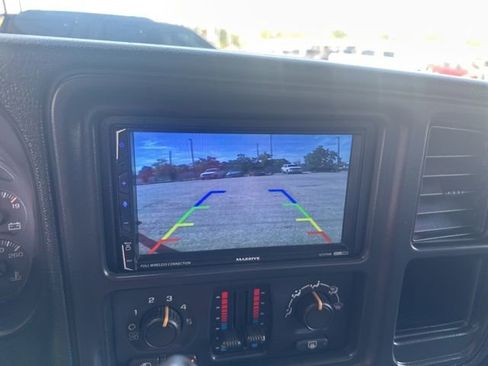 Used 2005 Chevrolet Silverado 3500 LS w/ Heavy-Duty Power Package image 24