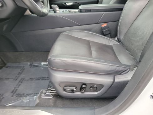 Used 2023 Lexus RX 350 image 14