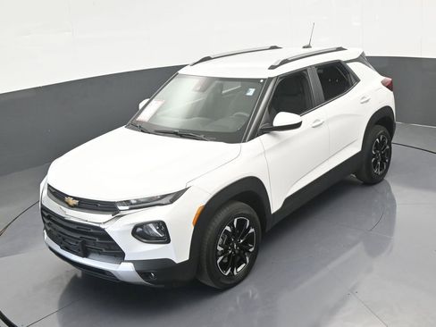Used 2022 Chevrolet TrailBlazer LT w/ Driver Confidence Package image 39