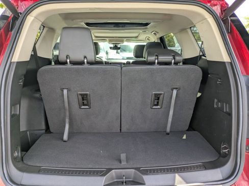Certified 2023 GMC Acadia Denali w/ Denali Ultimate Package FWD image 12
