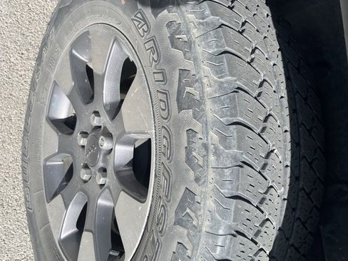 Used 2020 Jeep Wrangler Unlimited Sahara image 9