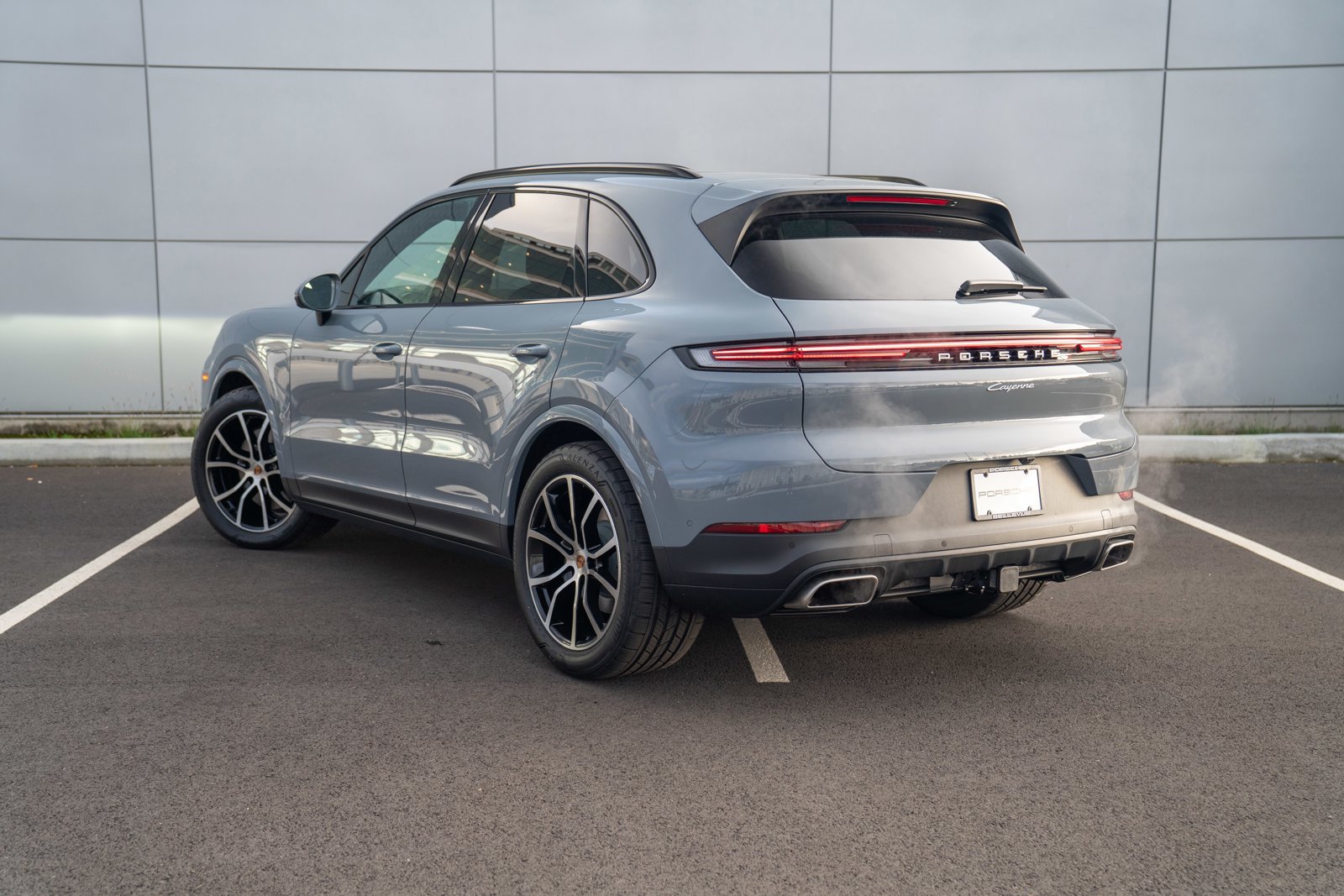 Certified 2026 Porsche Cayenne AWD/4WD image 3