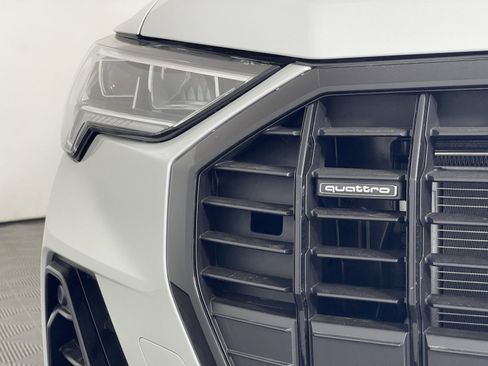 New 2025 Audi Q3 2.0T Premium image 10