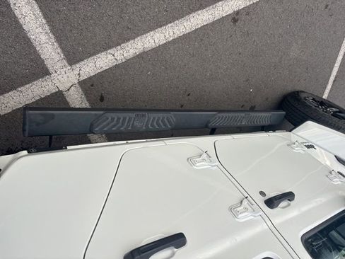 Used 2022 Jeep Gladiator Sport image 78