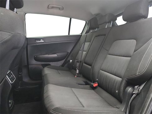 Used 2021 Kia Sportage LX image 18