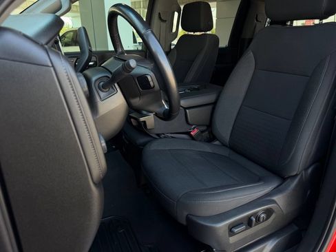 Used 2022 Chevrolet Silverado 2500 LT w/ Convenience Package AWD/4WD image 13