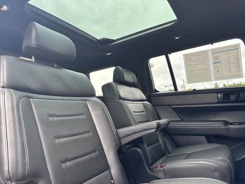 Used 2024 Hyundai Santa Fe Calligraphy image 22