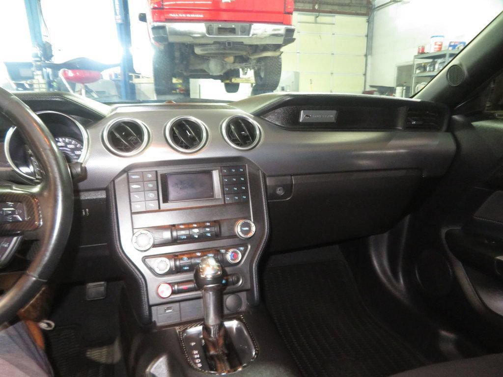 Used 2019 Ford Mustang GT RWD image 25