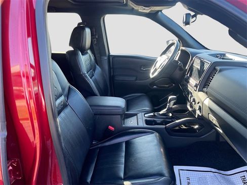 Used 2022 Nissan Frontier PRO-4X w/ Pro-4X Premium Package image 29