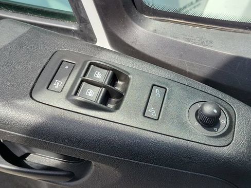 Used 2024 RAM ProMaster 2500 w/ Safety Group FWD image 19