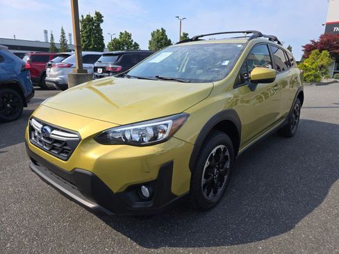 Used 2022 Subaru Crosstrek 2.0i Premium w/ Moonroof Package image 8