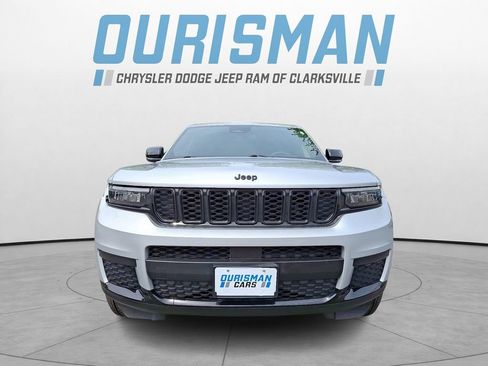 Certified 2024 Jeep Grand Cherokee L Laredo AWD/4WD image 2