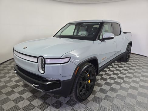 Used 2023 Rivian R1T Adventure image 1