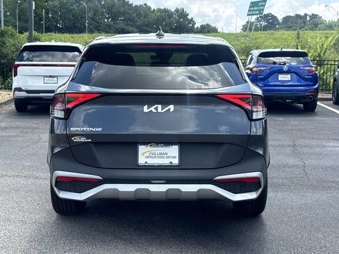 Used 2023 Kia Sportage EX FWD image 4