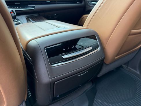 Certified 2023 Cadillac Escalade ESV Sport w/ Touring Package image 25