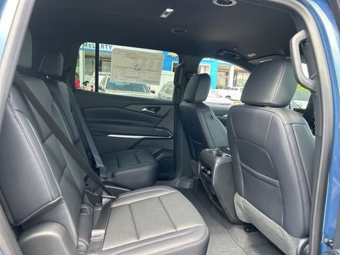 New 2026 Chevrolet Traverse LT w/ Midnight/Sport Edition FWD image 32