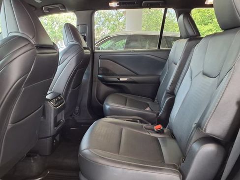 Used 2024 Lexus TX 500h AWD w/ Technology Package image 5