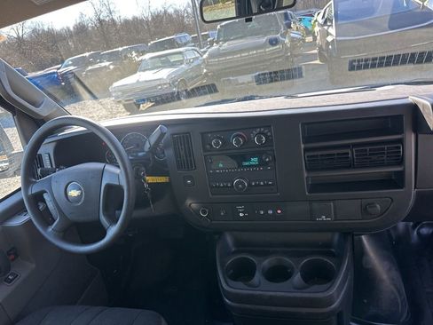 Used 2024 Chevrolet Express 2500 w/ Driver Convenience Package image 11