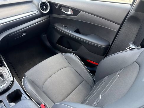Used 2023 Kia Forte GT-Line w/ GT-Line Premium Package FWD image 12
