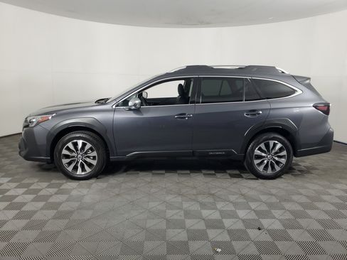 Used 2025 Subaru Outback Touring w/ Tech Package 2 AWD/4WD image 7