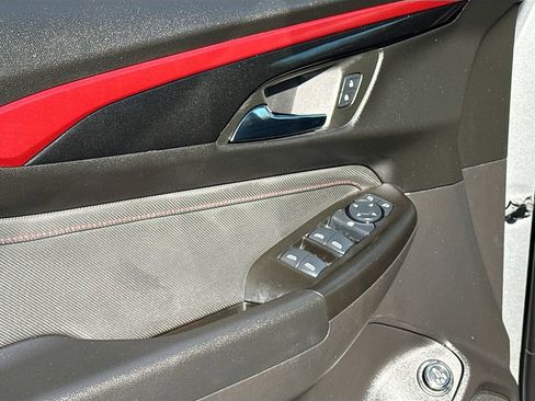 Used 2025 Chevrolet TrailBlazer RS w/ Convenience Package FWD image 17