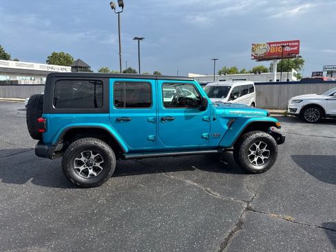 Used 2020 Jeep Wrangler Unlimited Rubicon w/ Steel Bumper Group AWD/4WD image 6