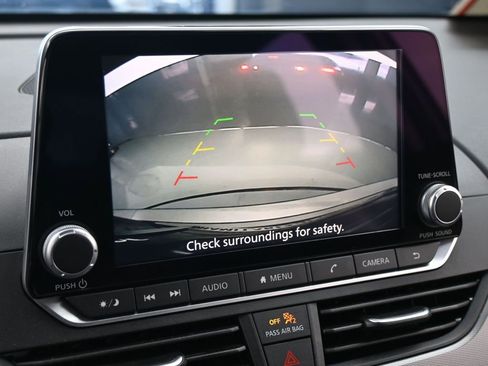 Used 2024 Nissan Altima 2.5 SR image 17