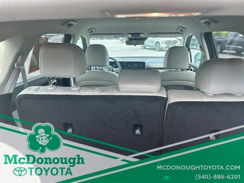 Used 2025 Kia Sorento S AWD/4WD image 7