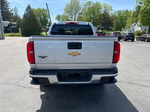 Used 2018 Chevrolet Colorado W/T w/ WT Convenience Package AWD/4WD image 4