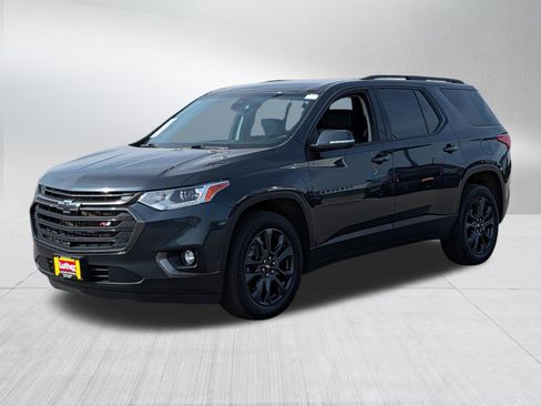 Used 2021 Chevrolet Traverse RS image 3