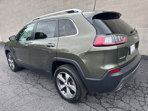 Used 2019 Jeep Cherokee Limited image 8