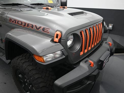 Used 2021 Jeep Gladiator Mojave w/ Cold Weather Group AWD/4WD image 35