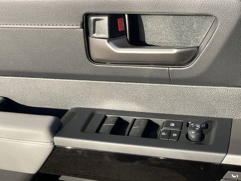 New 2026 Toyota Tundra Limited AWD/4WD image 16