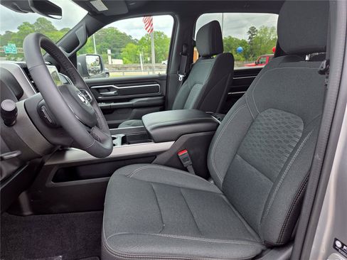 Certified 2025 RAM 1500 Big Horn AWD/4WD image 18