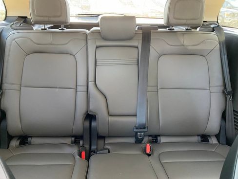 New 2026 Lincoln Corsair Premiere image 20