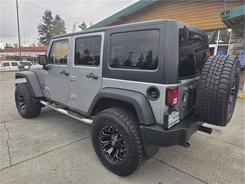 Used 2014 Jeep Wrangler Unlimited Sport w/ Connectivity Group image 6
