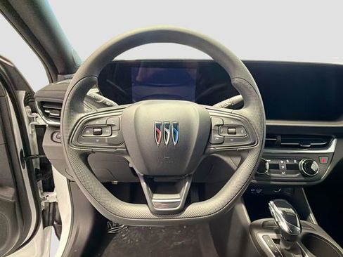 New 2026 Buick Envista Preferred image 8