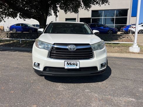 Used 2016 Toyota Highlander Limited image 2