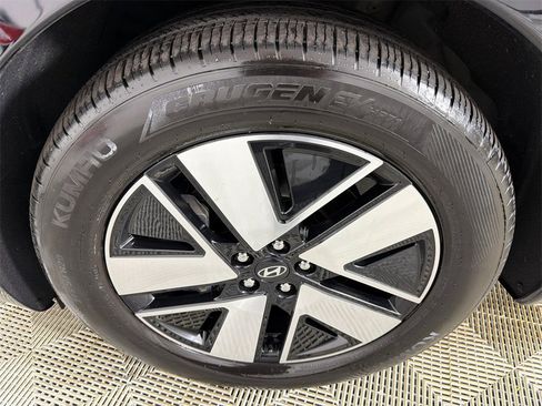 Used 2026 Hyundai Ioniq 9 SEL image 12