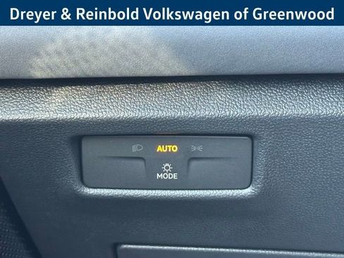 New 2026 Volkswagen Tiguan SE R-Line image 16