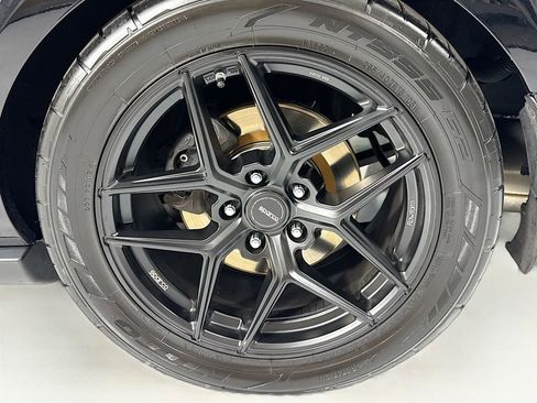 Used 2009 Ford Mustang Shelby GT500 RWD image 37