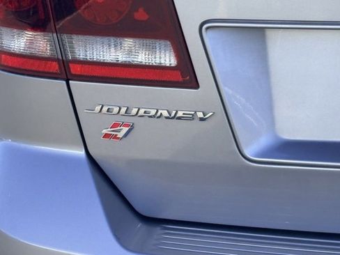 Used 2018 Dodge Journey Crossroad image 5