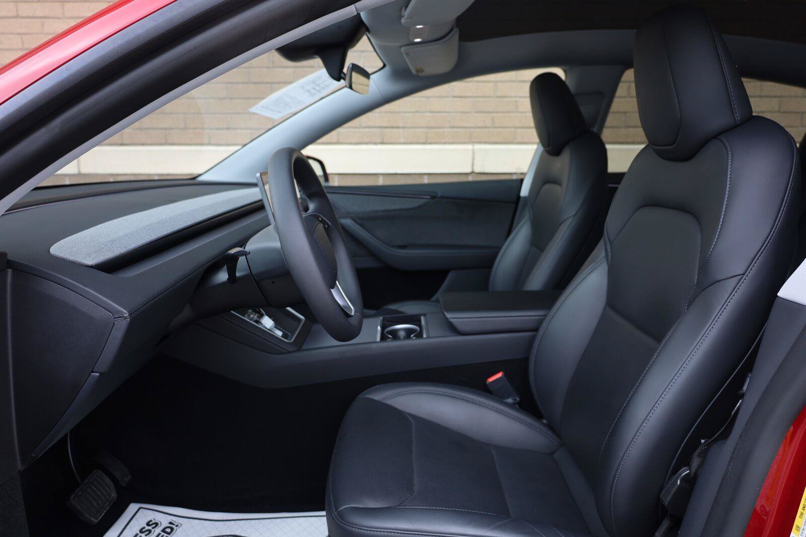 Used 2026 Tesla Model Y Long Range AWD/4WD image 17