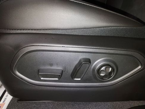 New 2026 Jeep Grand Cherokee Altitude image 18